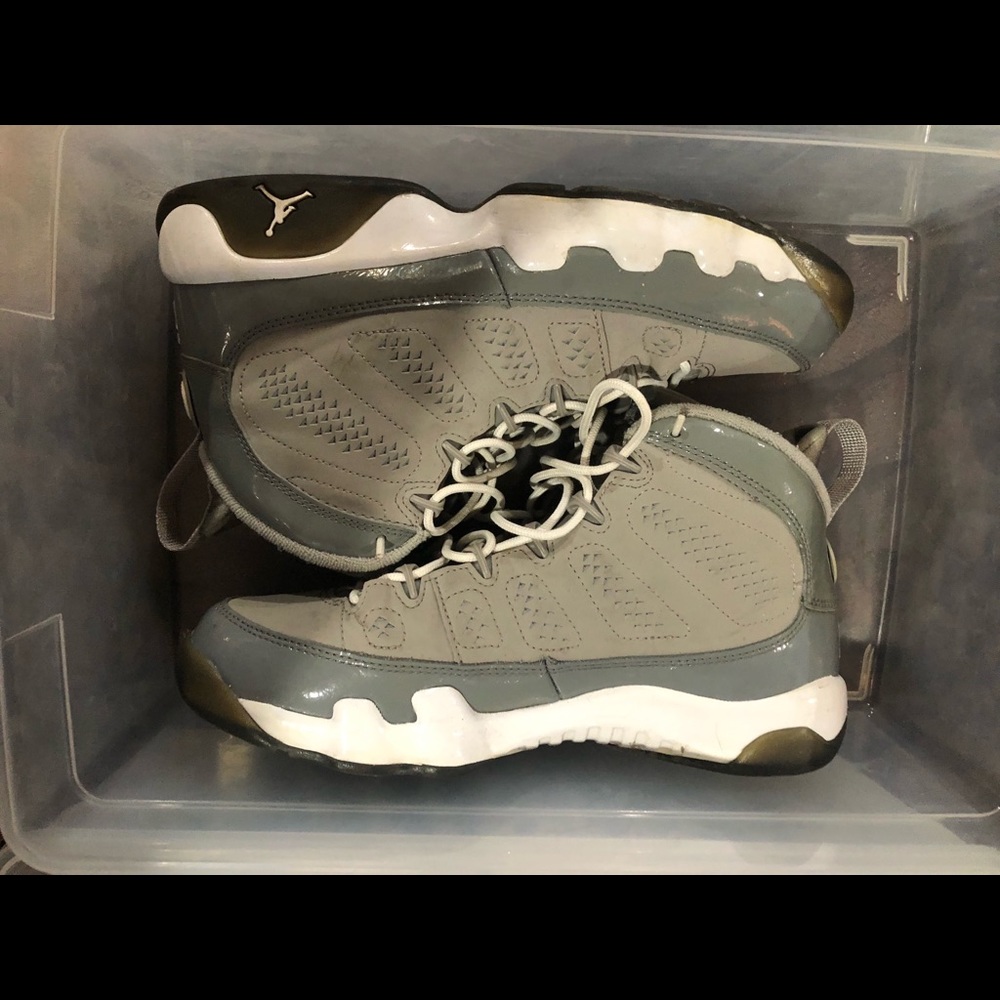 Air Jordan 9 Retro Cool Grey